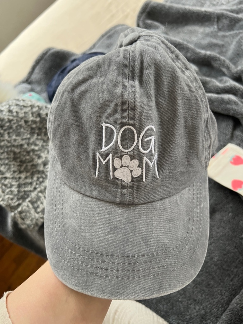 Dog Mom Embroidered Baseball Cap - Gray